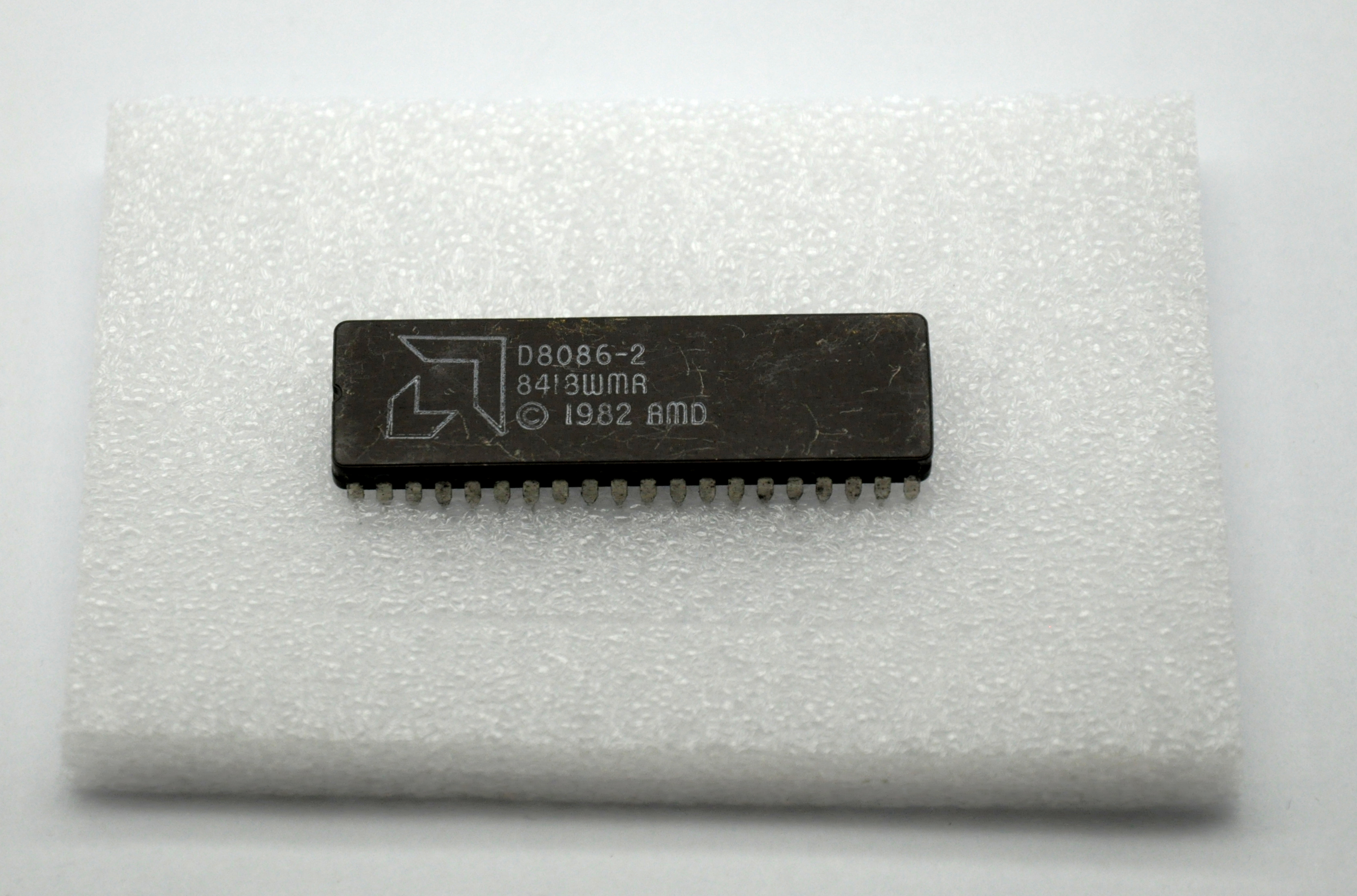 AMD 8086 microprocessor